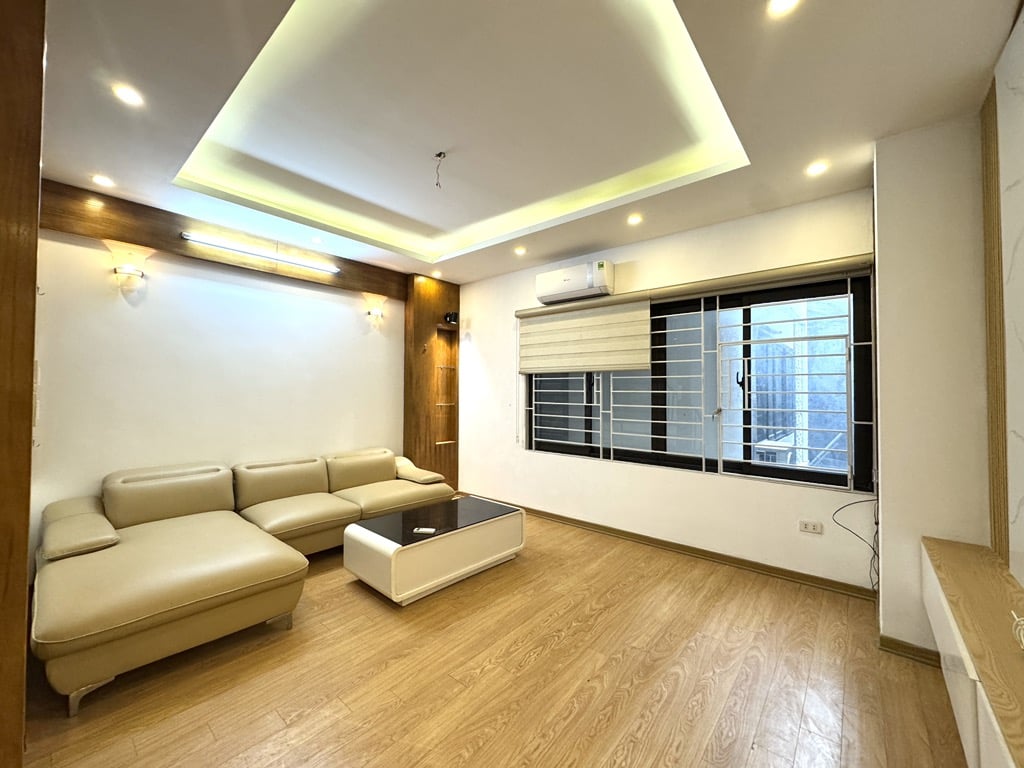 Siêu phẩm Hạ Yên Quyết Yên Hòa Cầu Giấy 35m 5 tầng 8.2 tỷ